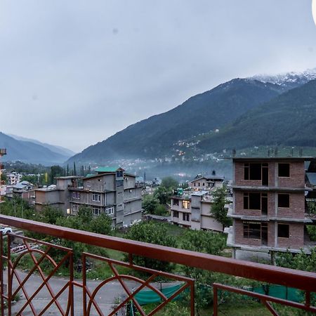 Pristine Inn Manali Exterior photo
